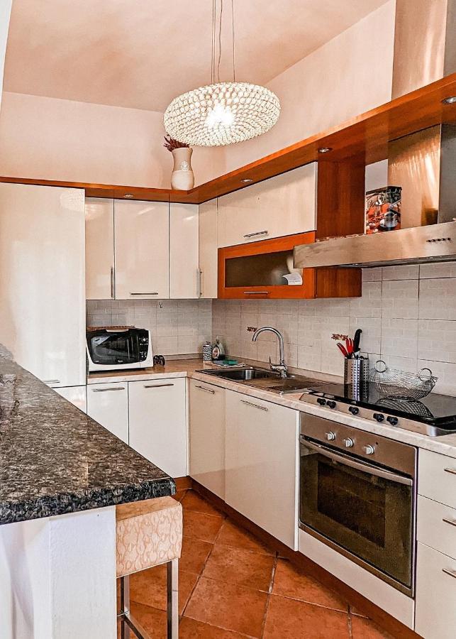 Casa Victoria Villa Castelletto sopra Ticino Eksteriør billede