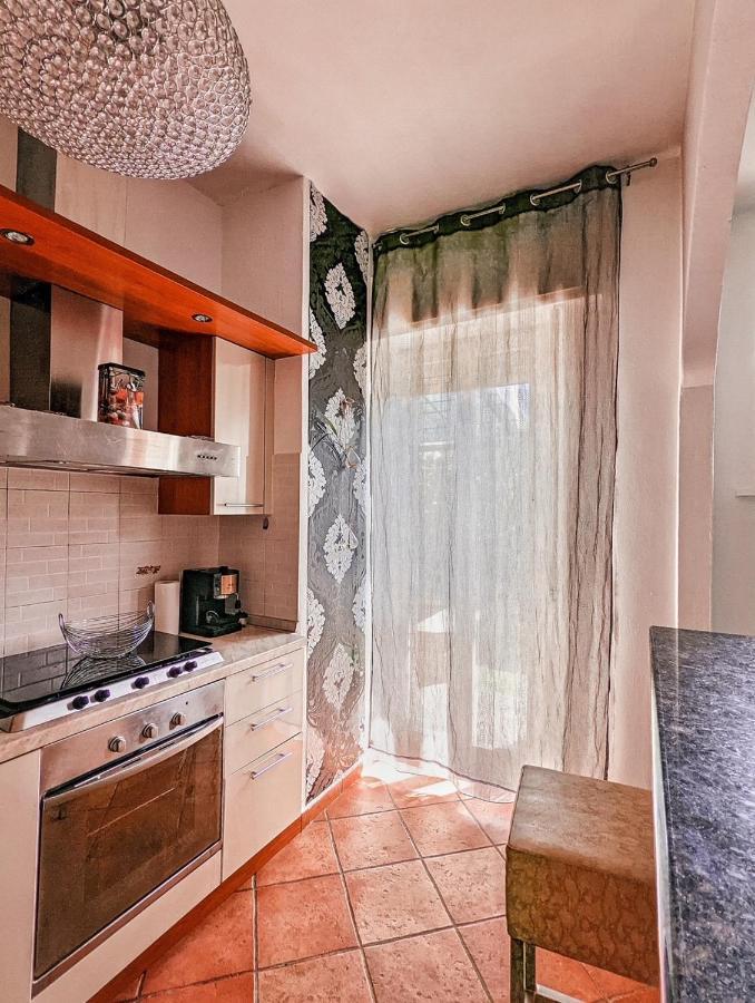 Casa Victoria Villa Castelletto sopra Ticino Eksteriør billede